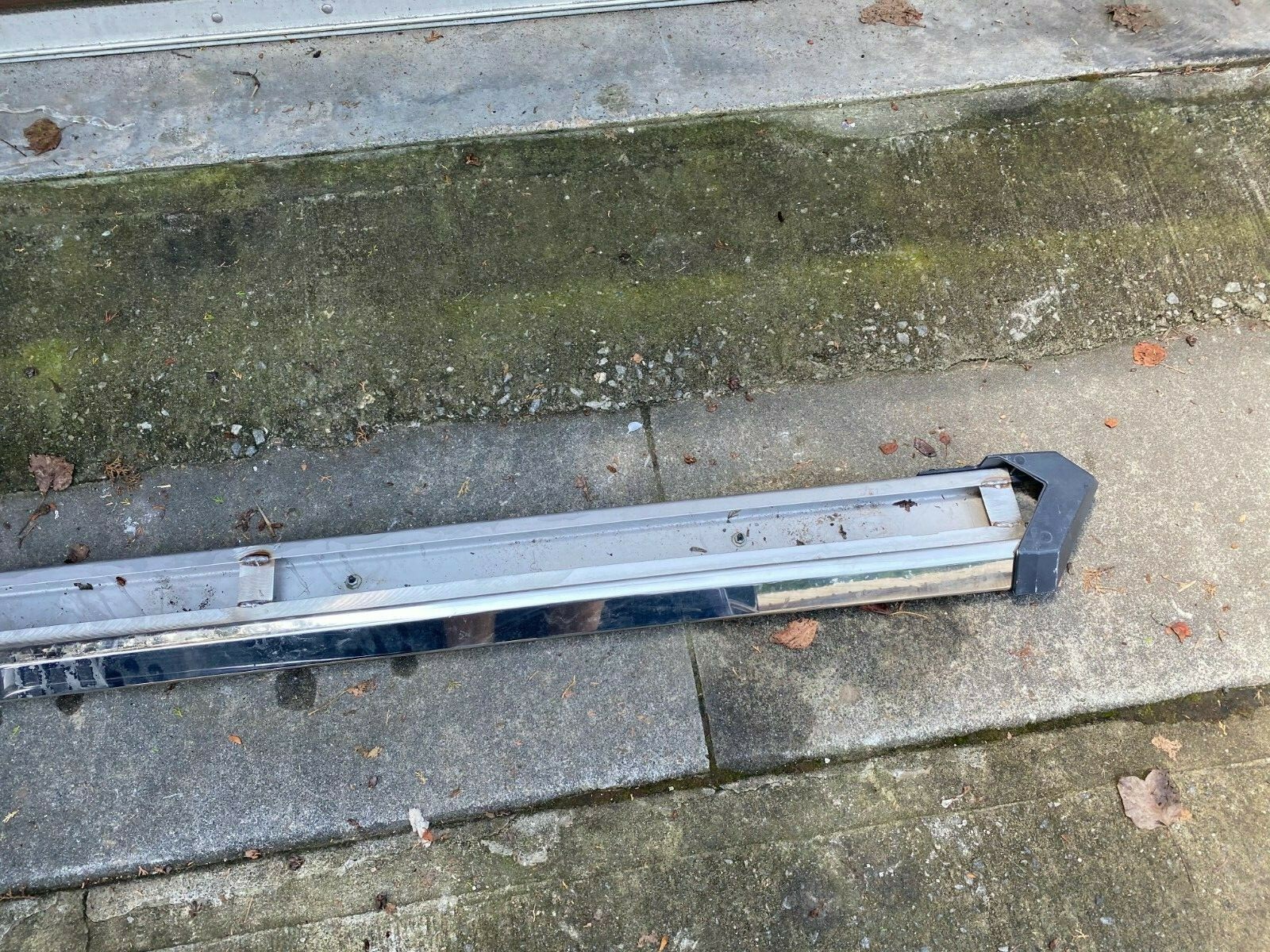 TOYOTA DOUBLE CAB LEFT SIDE RUNNING BOARD 2019 2018 2017 2016