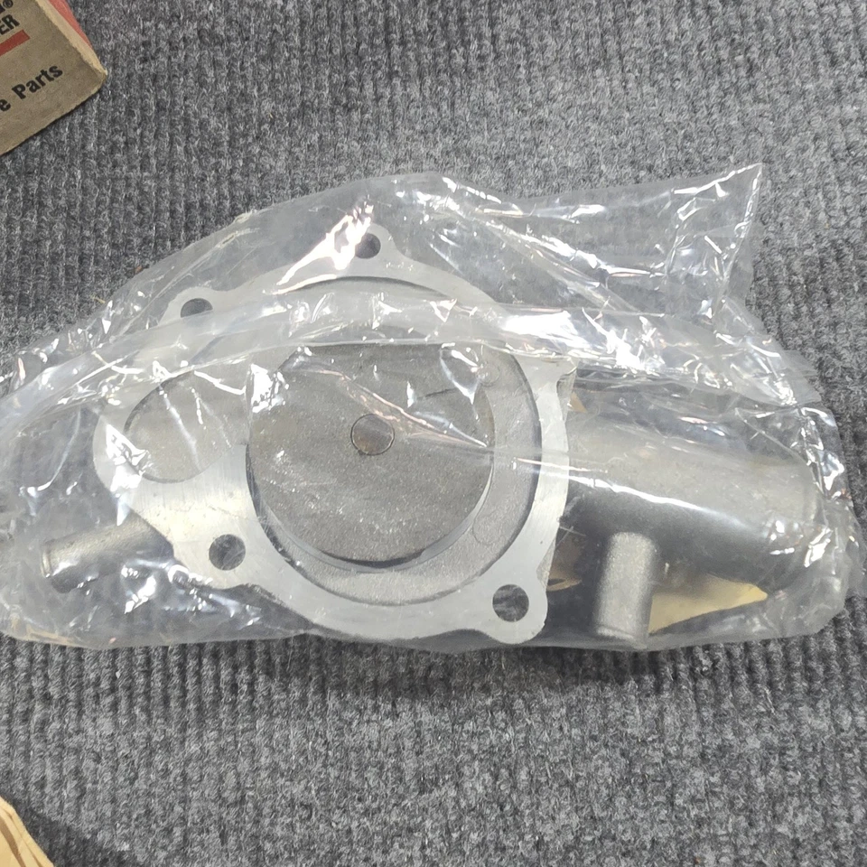 Borg Warner Water Pump P2119 NOS Fits 1971-1978 Toyota Corolla 1600 2TC 4-Cyl - Image 4 of 4