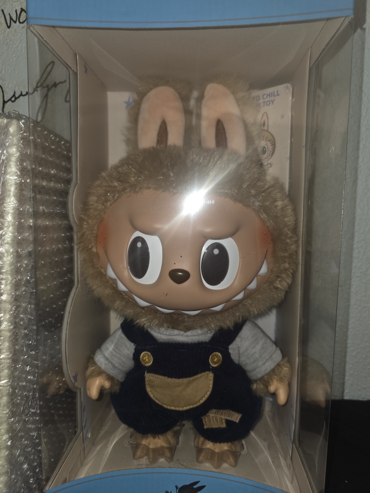 AUTHENTIC Pop Mart THE MONSTERS- LABUBU TIME TO CHILL Vinyl Plush Doll 