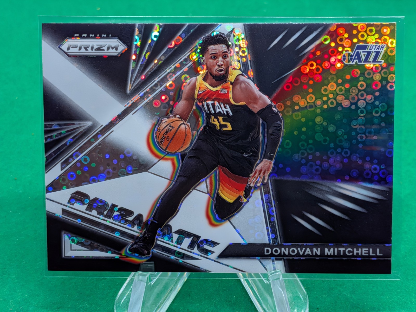 Donovan Mitchell #8 2021-22 Panini Prizm Jazz PRIZMATIC Fast Break