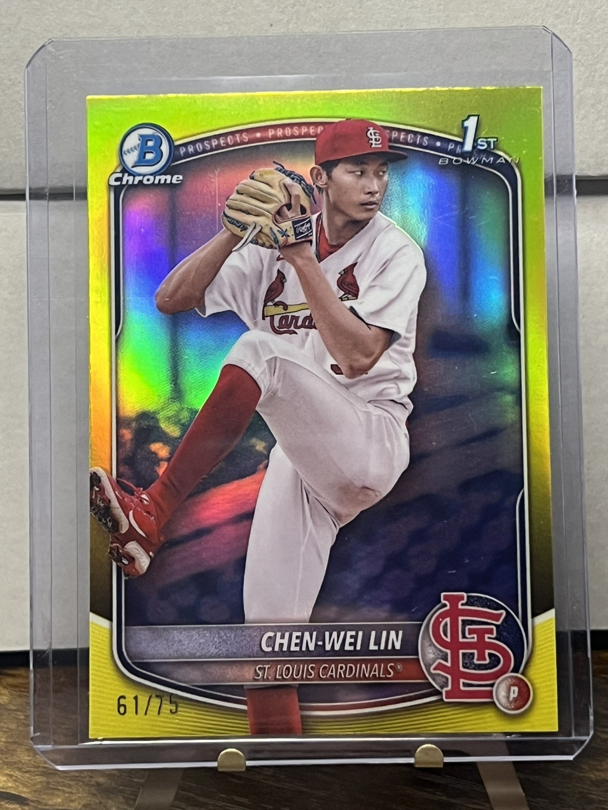 2025 Bowman Chrome Chen Wei Lin 1st Yellow Refractor /75 #BCP-141 Cardinals