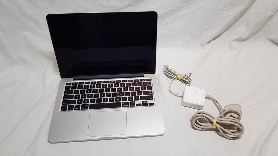 Apple MacBook Pro 13" 2015 · i5 · 8GB · 120GB, photo 1 of 5