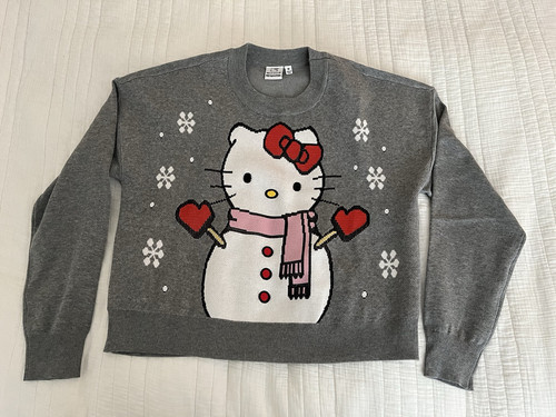 Hello Kitty Gray Snowman Winter Sweater Crew Neck Long Sleeve Women’s Medium NWT