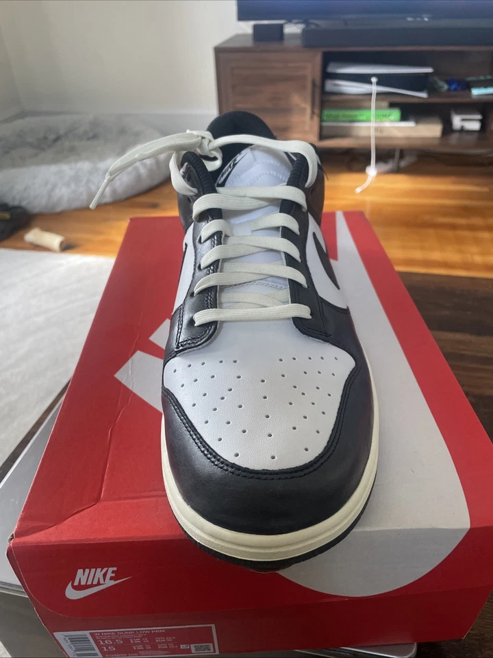 Size 16.5 - Nike Dunk Low Vintage Panda W - Image 2 of 4