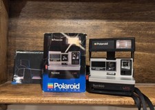 Vintage Polaroid Sun 600 LMS Instant Film Flash Land Camera With Strap Untested