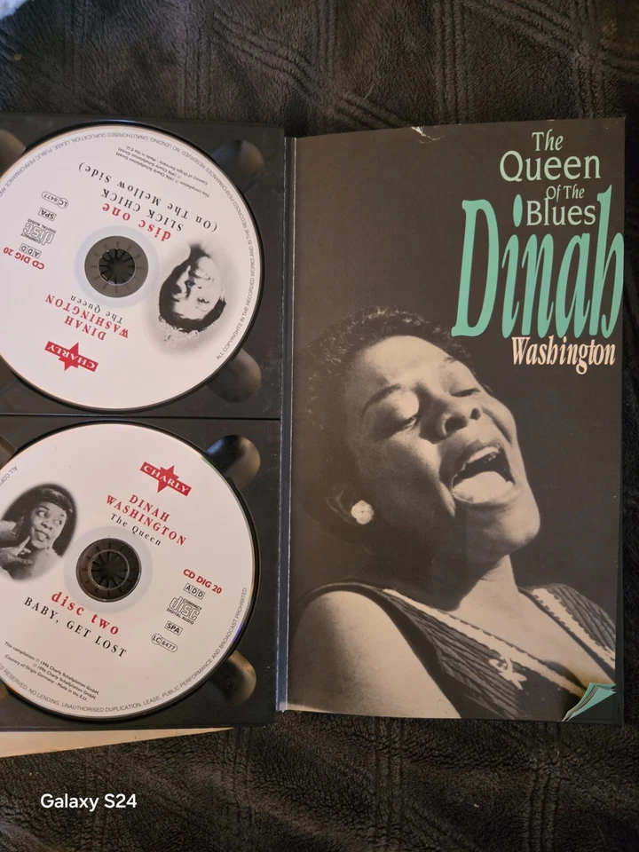 DINAH WASHINGTON /QUEEN OF THE BLUES-4 SET CD'S & 1 BOOK Foto 3 de 4