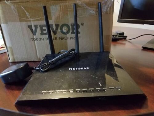 NETGEAR R7600 Nighthawk AC1750 Smart WiFi Router - R6700-100NAS - 第 1/4 張圖片