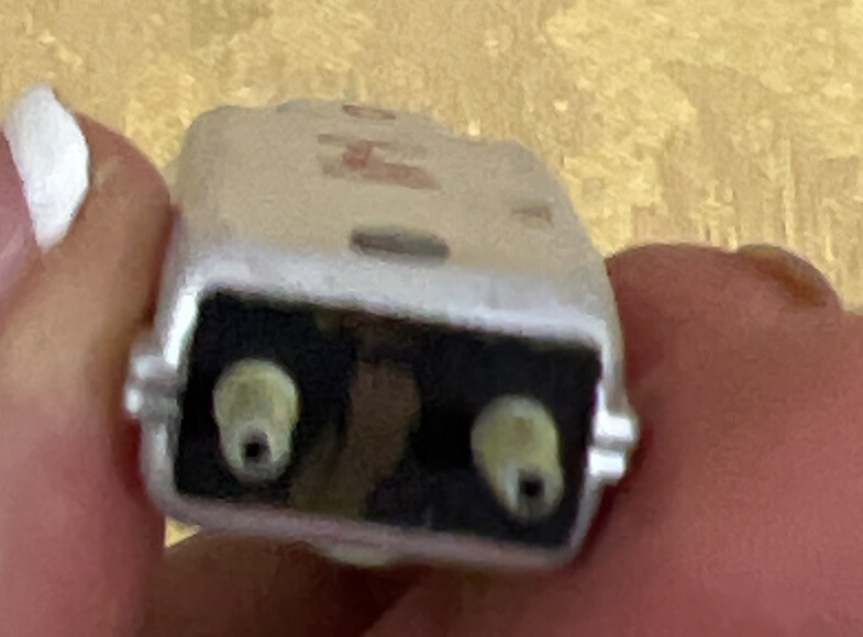 Foto 10 di 15