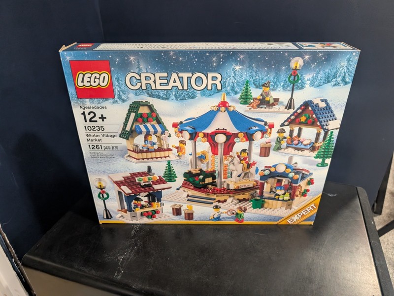 LEGO Creator Expert: Winter Village Market (10235)