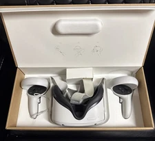 Oculus Quest 2 Virtual Reality. No Charging Cable.