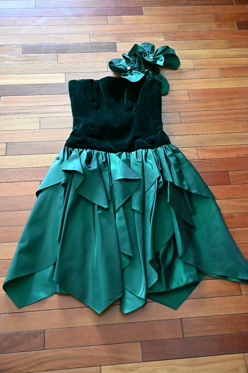 slim fit dress slacks Miss Circle Women Zenaida Emerald Green Cutout High Slit Velvet Gown