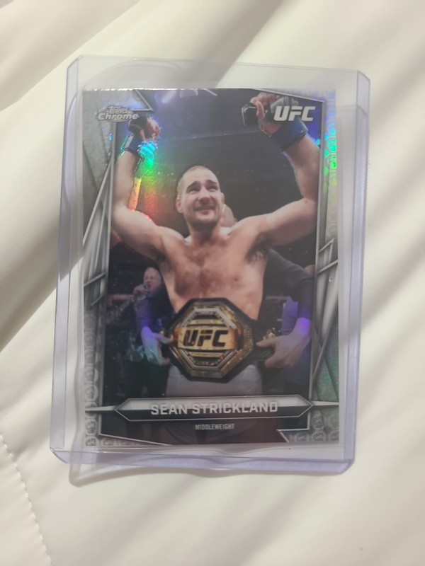 Sean Strickland Glove Refractor - 2026 Topps UFC Chrome