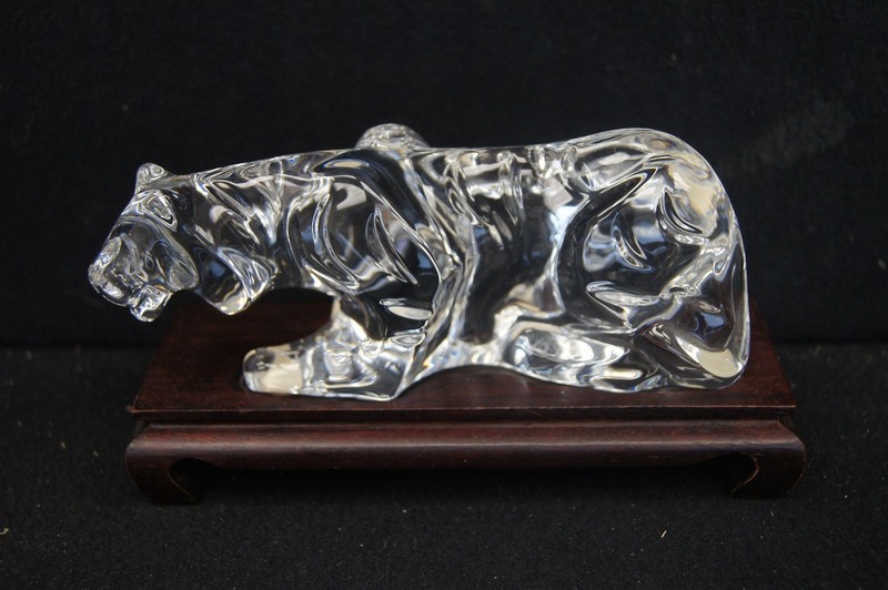 BACCARAT Crystal Crouching Tiger Figurine Paperweight W/ Base FRANCE 6"