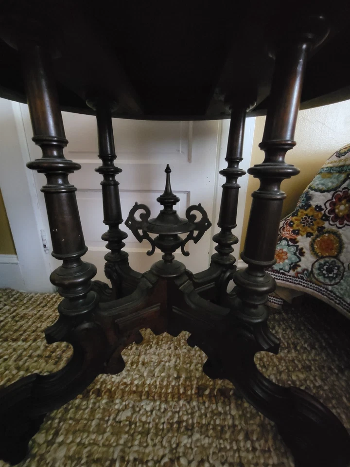 mesa de salón victoriana antigua Foto 4 de 4