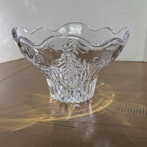 MIKASA Crystal 6" Footed Glass Bowl Candy Dish - Picture 16 of 16