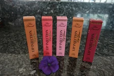 Too faced lip injection lip gloss power plumping lip gloss new in box 0.22 selec