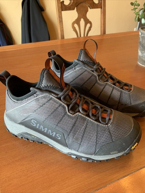 simms water shoes