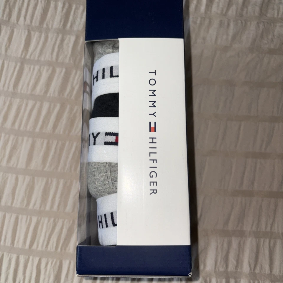 Paquete de 4 calzoncillos Tommy Hilfiger para hombre talla XL negros/grises Foto 2 de 4