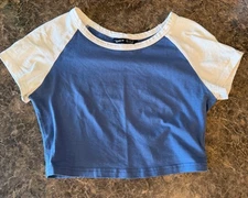 Shein Wmns Blue & White Cropped Tee Size Small
