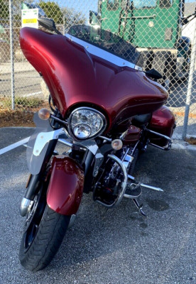 YAMAHA XV 1900 Stratoliner Deluxe (10-13) SHORT LOW SCREEN