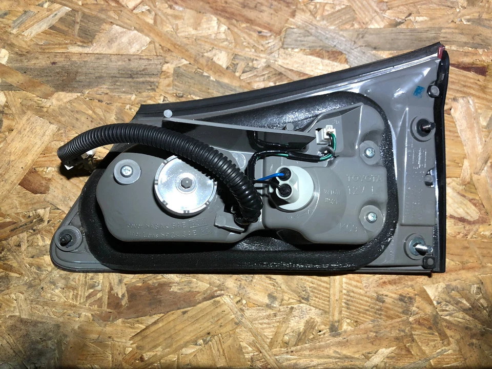 LEXUS OEM FACTORY DRIVERS LH JUEGO DE LUCES TRASERAS EXTERIORES E INTERIORES 2008-2013 IS F Foto 3 de 4