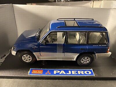 【お試し価格!】 Sunstar Mitsubishi eBay | Diecast 1/18 - Blue - Pajero 乗用車