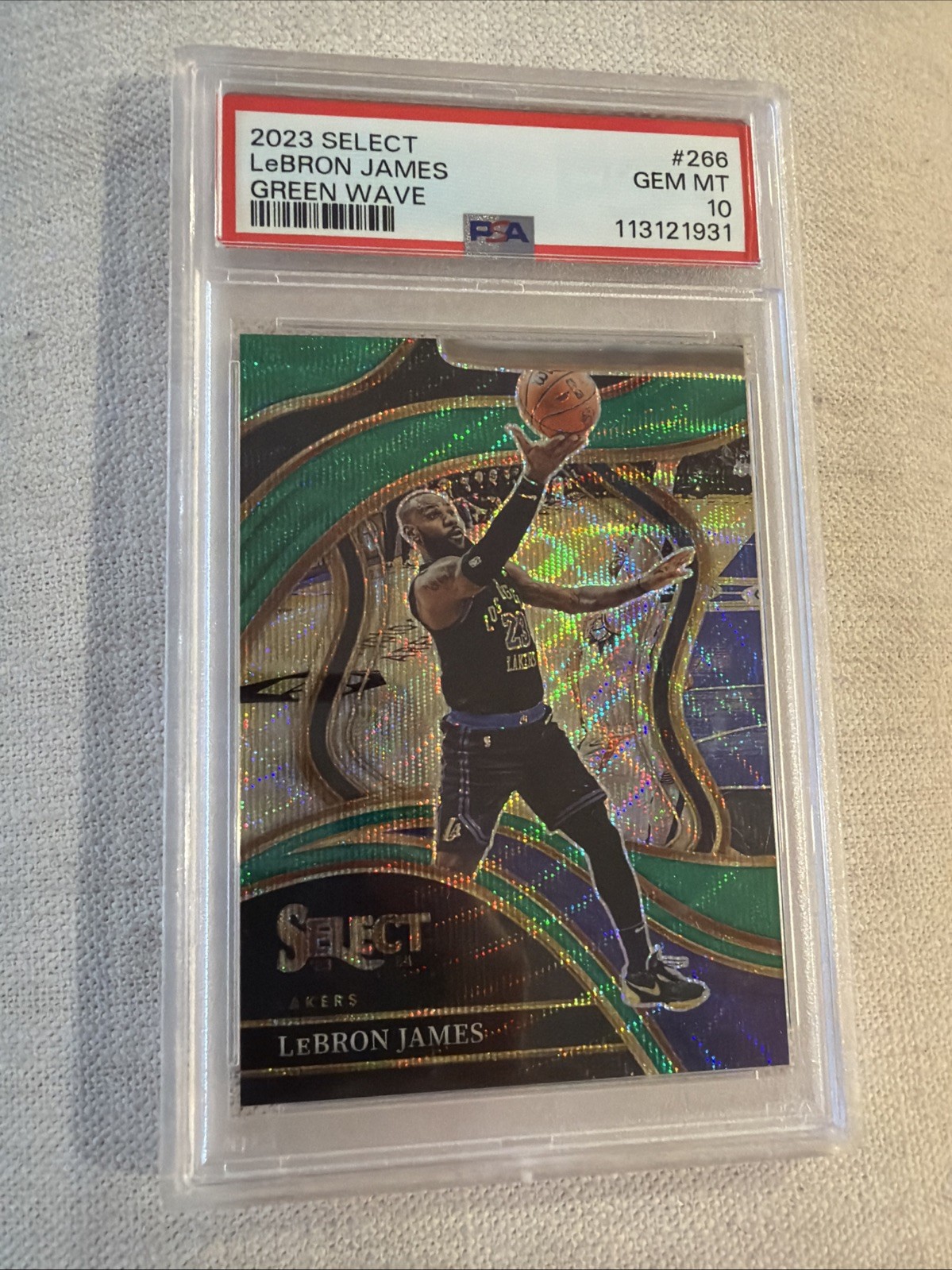 2023-24 Panini Select - Courtside LeBron James #266 Green Wave Prizm /50