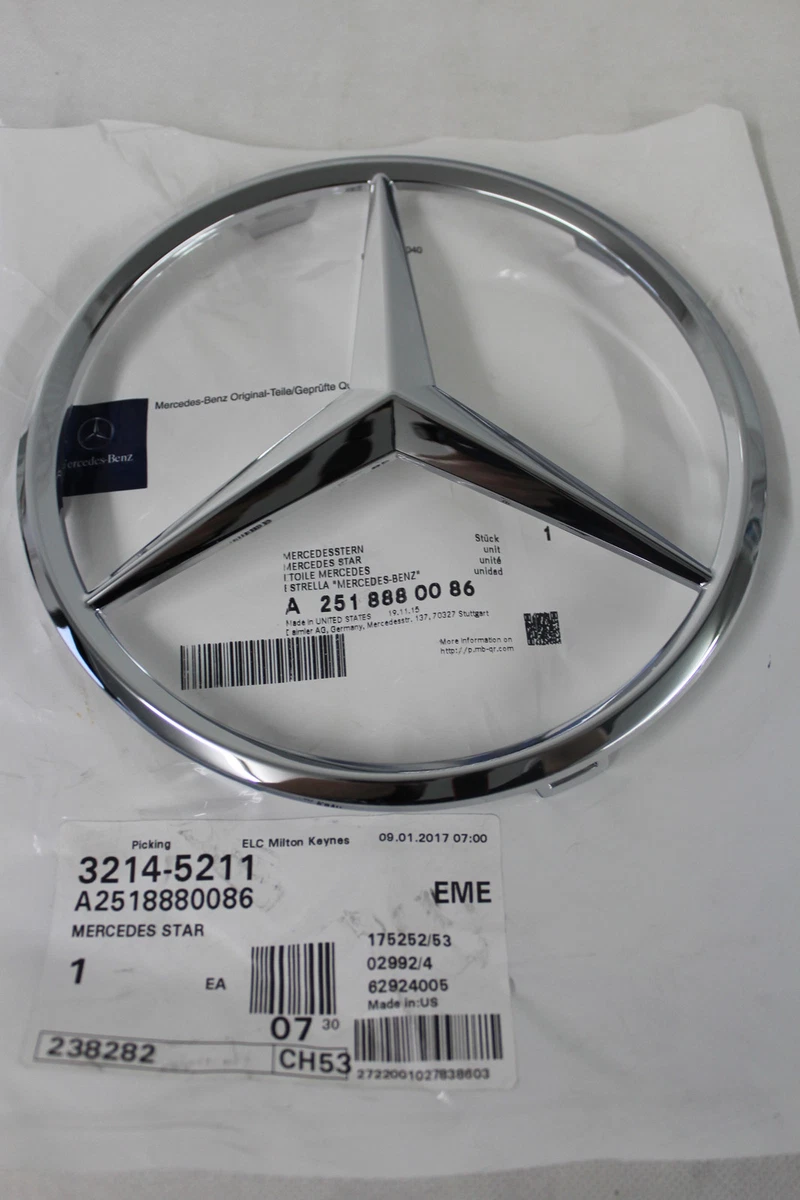 NEW Genuine Mercedes-Benz Silver Radiator Grille Star Badge Emblem 