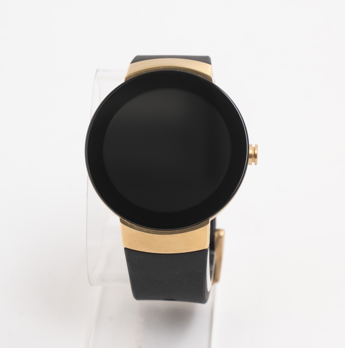 Movado Connect Men's 46.5 mm Digital Smartwatch Gold Movado Connect Men's 46.5 mm Digital Smartwatch Gold
