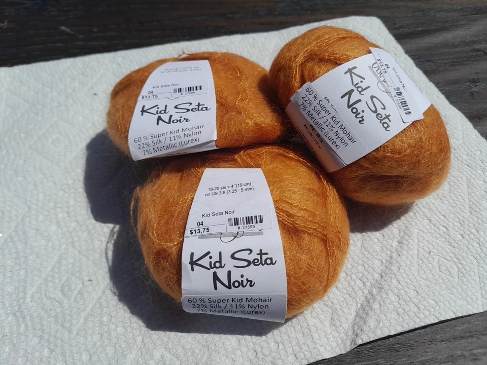 Kid Seta Noir By Cascade Yarns Inc Shade# 4. Lote de 4 - Imagem 4 de 4