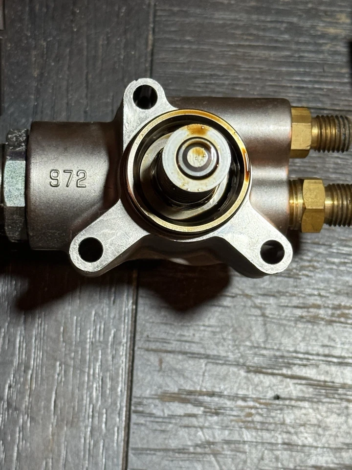 原始设备制造商奥迪 7-11 A6 A8 RS4 S5 4.2L V8 高压燃油泵一对 B7 C6 D3 B8 4L — 第 4/4 张图片