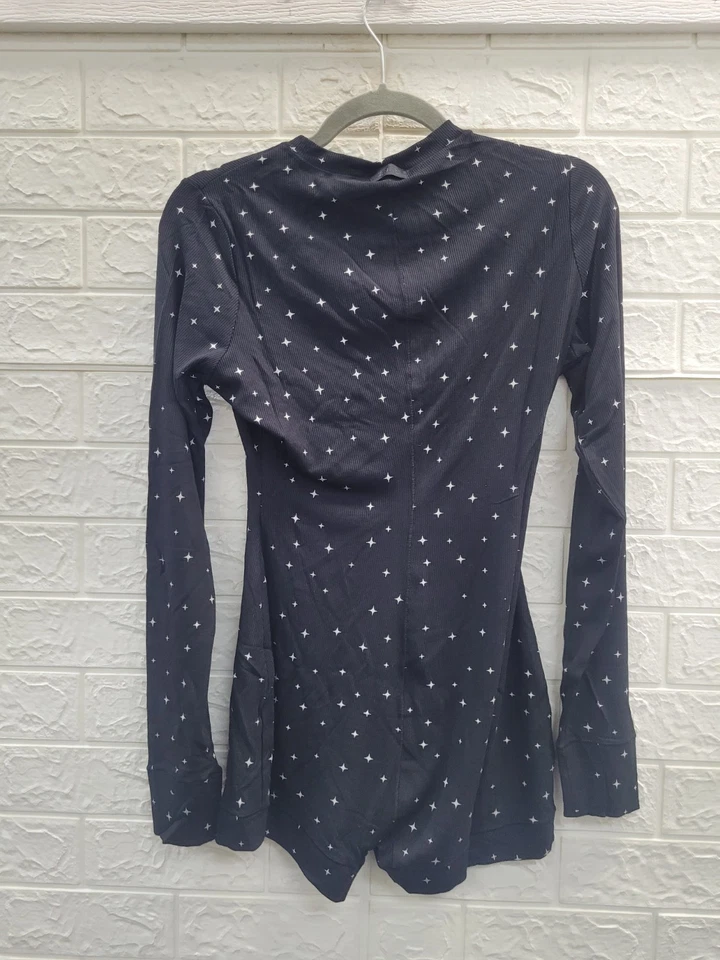 Nuevo Mono Henley Skims Suave Salón Ónix Estampado Brillante Talla Mediana EE. UU. Foto 2 de 4