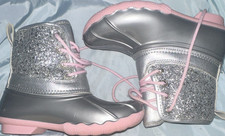 Fabkids Girls Silver Glitter Lace Up Snow Boots Pink Sole Size 13