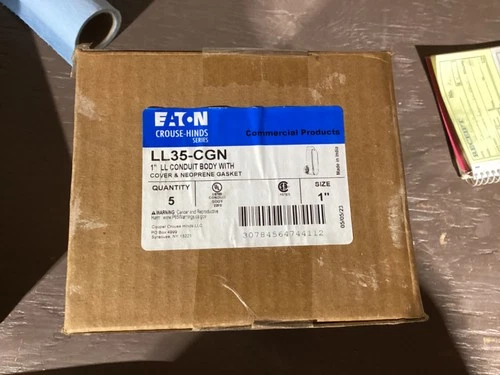 5 NEW EATON T35-CGN 1” LL CONDUIT BODIES W/COVERS & NEOPRENE GASKETS NIB