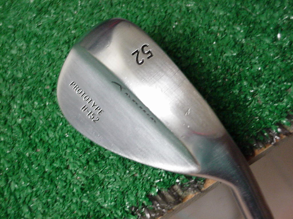 Very Nice Akira Japan Prototype H-152 52 degree Gap Wedge