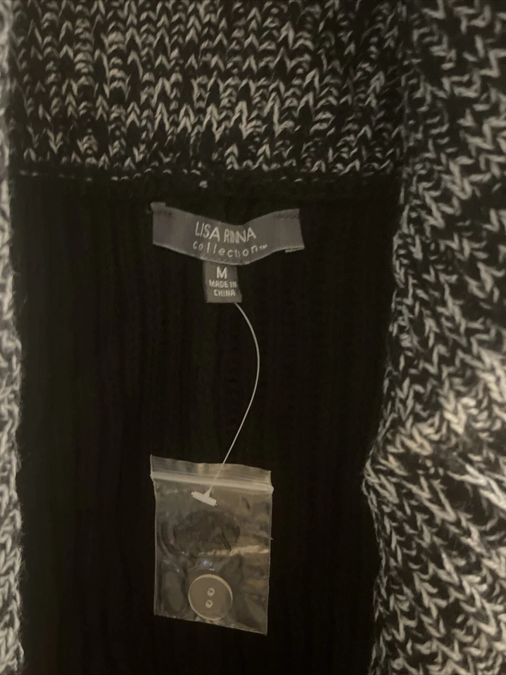 Suéter envolvente chal frente abierto colección Lisa Rinna M Foto 2 de 3