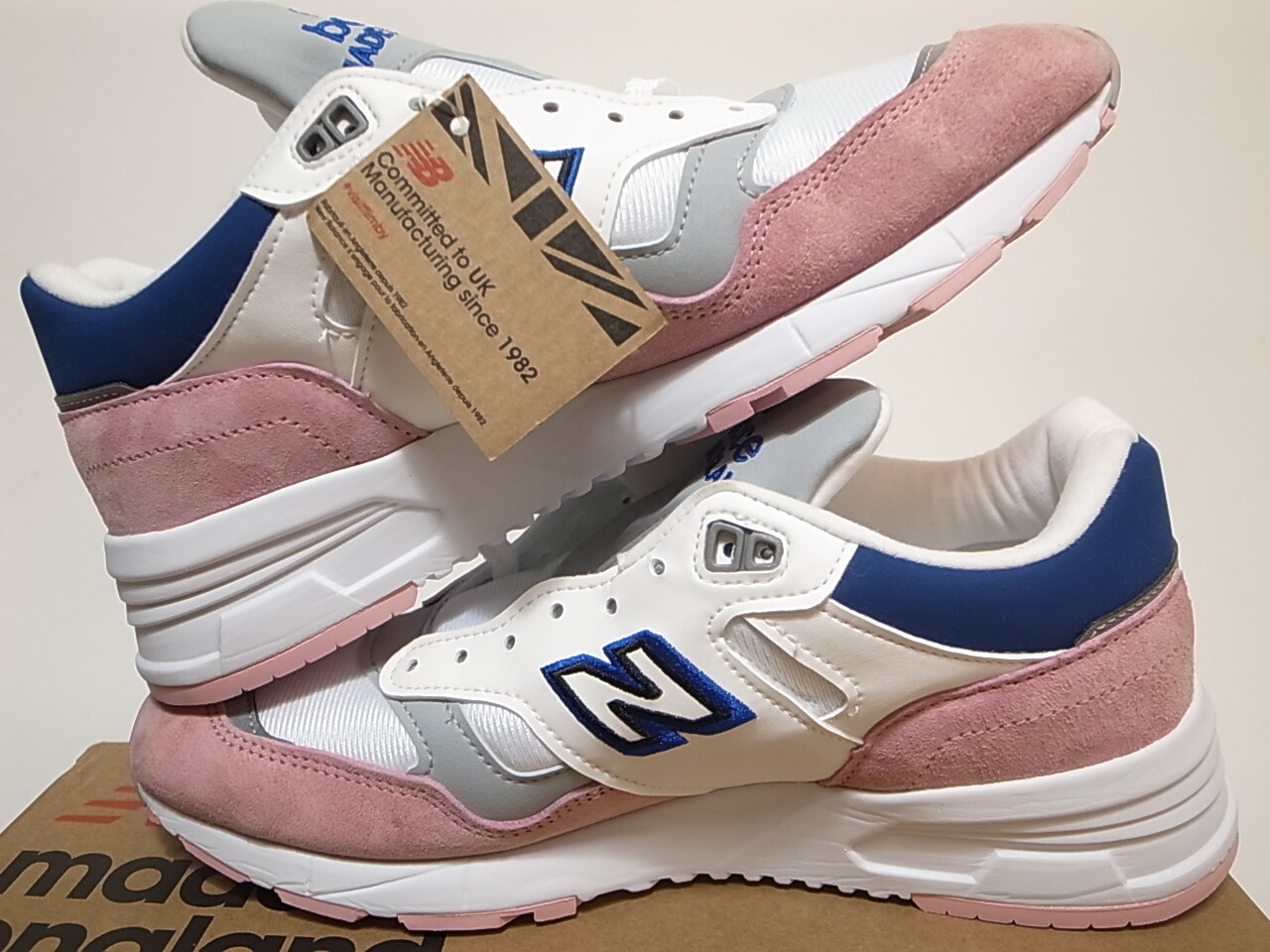 Size 7.5 - New Balance 1530 White Pink 
