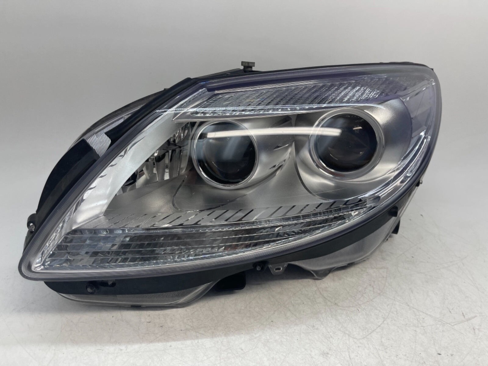 2007-2010 Mercedes CL550 CL600 Left Side HID Headlight OEM 