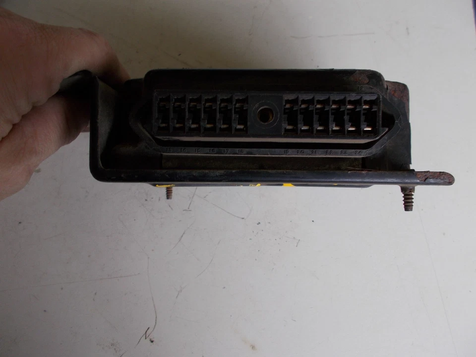 Ford Taurus 86- 87 88 1986-1988 RADIATOR COOLING FAN MODULE OE E7DF12B577BB OE Foto 2 de 3