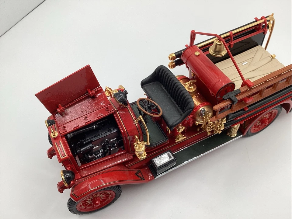 1923 Maxim C-1 Fire Road Signature Series 24K Gold Plated Coin Firetruck - Image 4 of 4