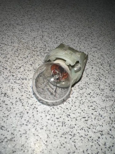 BMW 5 Touring E39 Scheinwerferabdeckung 133296 3.00 Diesel 105kw 1999 33968535