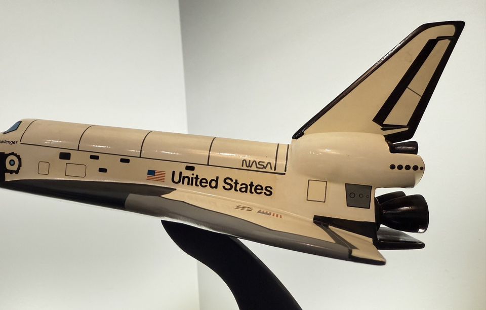 Space Shuttle Plane Mahogany Wood Scale Model Desk Airplane Aircraft ...