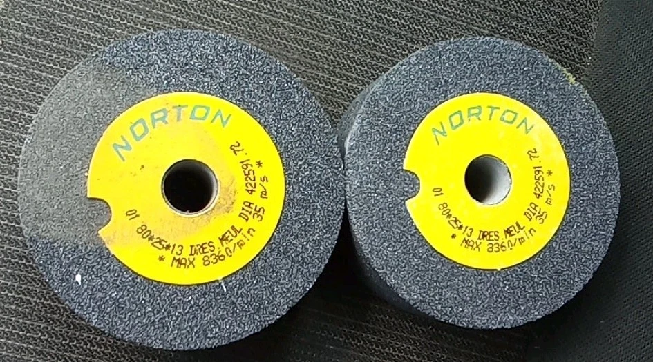 lot de 2 Norton Pierre Meule Abrasive 80x25x13mm C5 - Photo 1/1