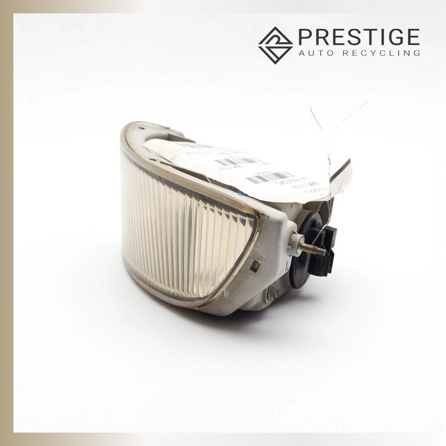 Luz antiniebla izquierda LEXUS ES300 1997-1999 81220-33080 Foto 3 de 4