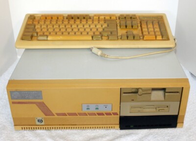 Vintage Citizen Mate/12 Desktop Computer w/ Keyboard ~ No Power Cord or ...