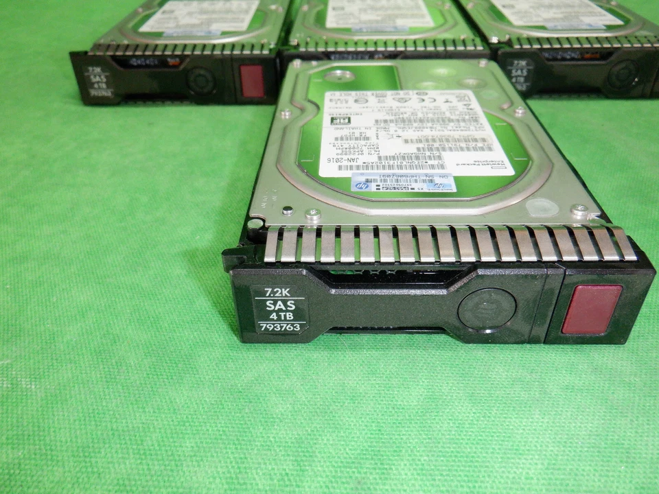 HP 793763-001 791150-001 4TB 7.2K 12G SAS 3.5 HDD con Caddy LOTE DE 4 PIEZAS Foto 3 de 3