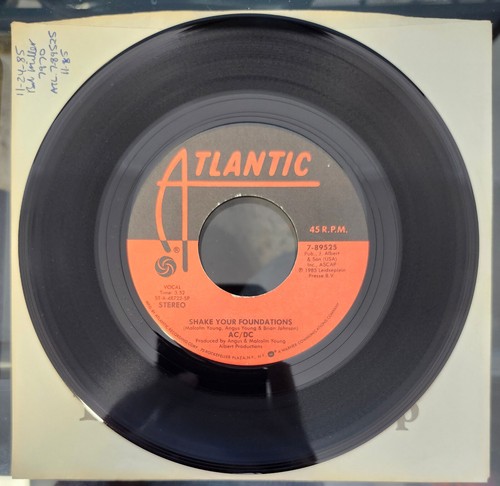 AC/DC Shake Your Foundations / Send For The Man 1985 7