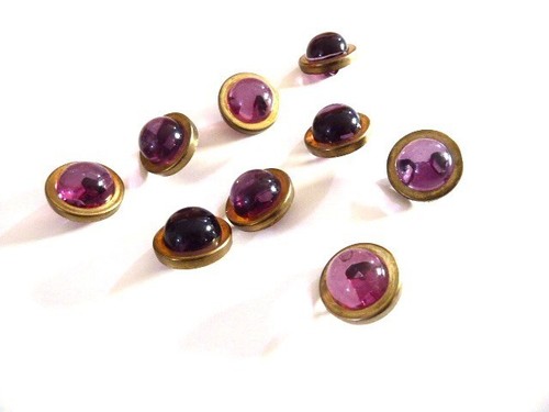 VTG Set 8 Shiny Purple Plastic Mushroom Dome Shank Gold Tone Metal Band Around - Picture 3 of 8