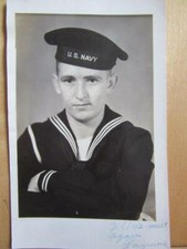 WORLD WAR II US NAVY POSTCARD RAYMOND SMITH MUSKEGON HEIGHTS MICHIGAN SIGNED