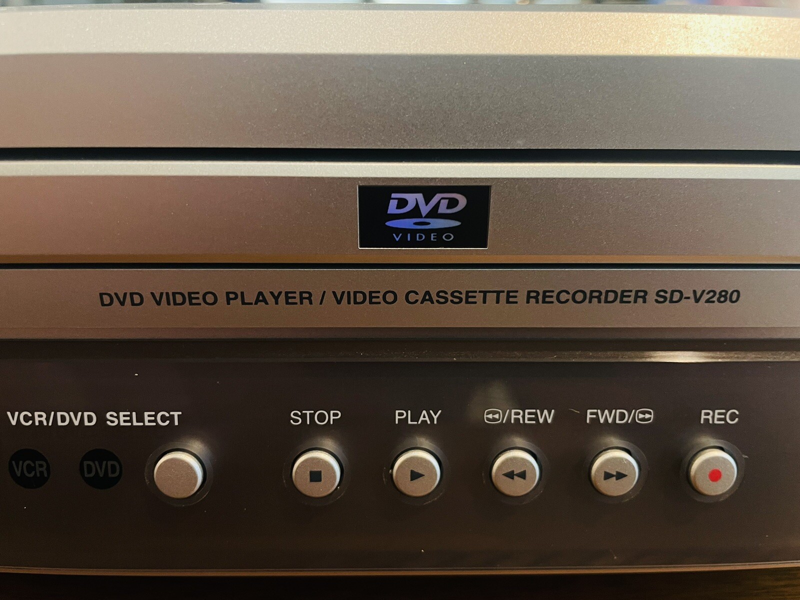 Toshiba SD-V280UA DVD/VCR Combo VHS Video Cassette Recorder Player  No Remote